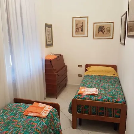Casa Paolina Vendégház Carrara