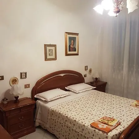 Casa Paolina * Carrara